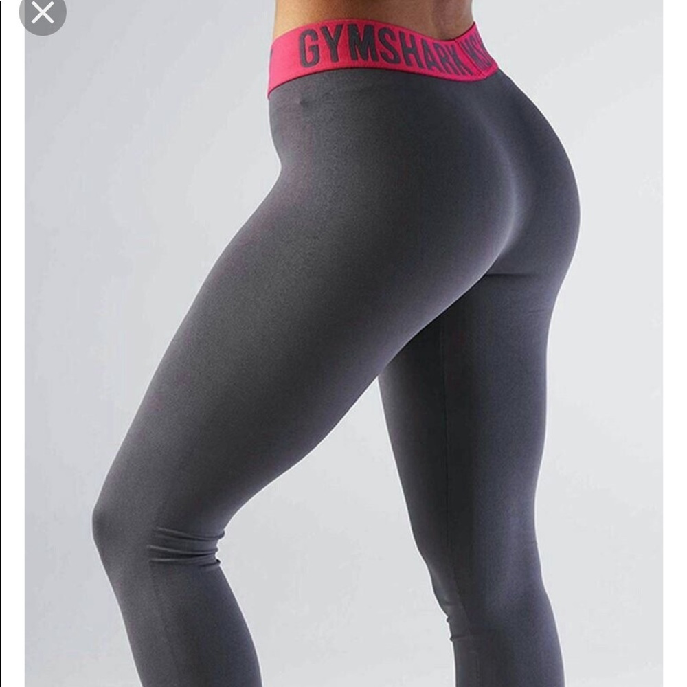 DISCONTD Gymshark Fit Leggings w/ hot pink waist